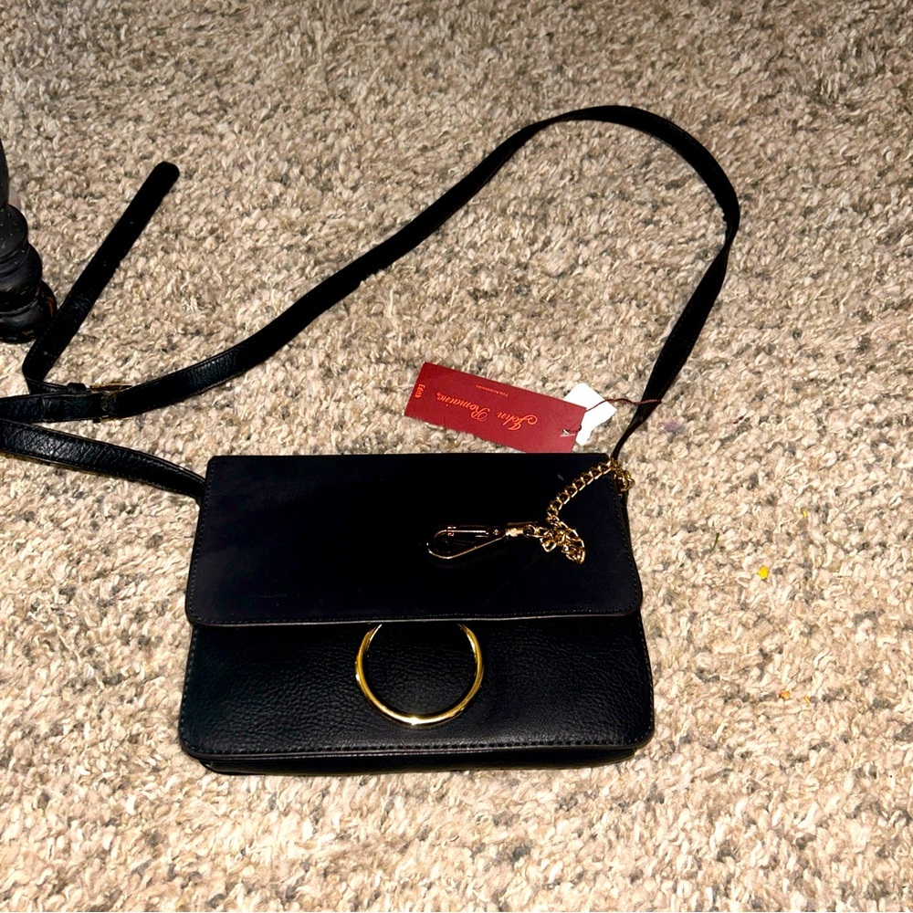 NWT John Romaine Purse BLACK GOLD WITH KEY CHAIN
